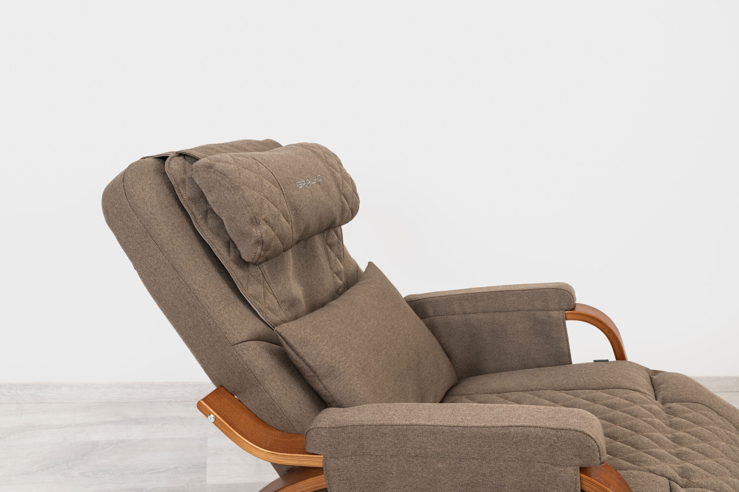 Počivalnik, gugalnik in mini masažni stol MINI ELITE II ( model 2025) - slika 19