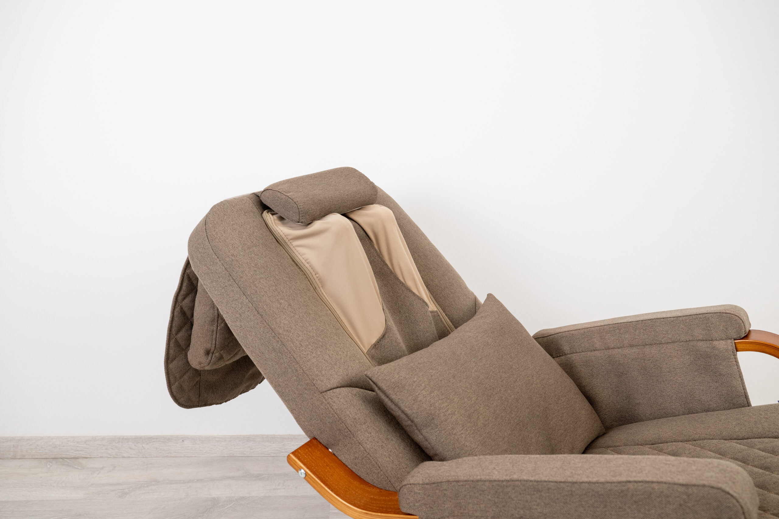 Počivalnik, gugalnik in mini masažni stol MINI ELITE II ( model 2025) - slika 21