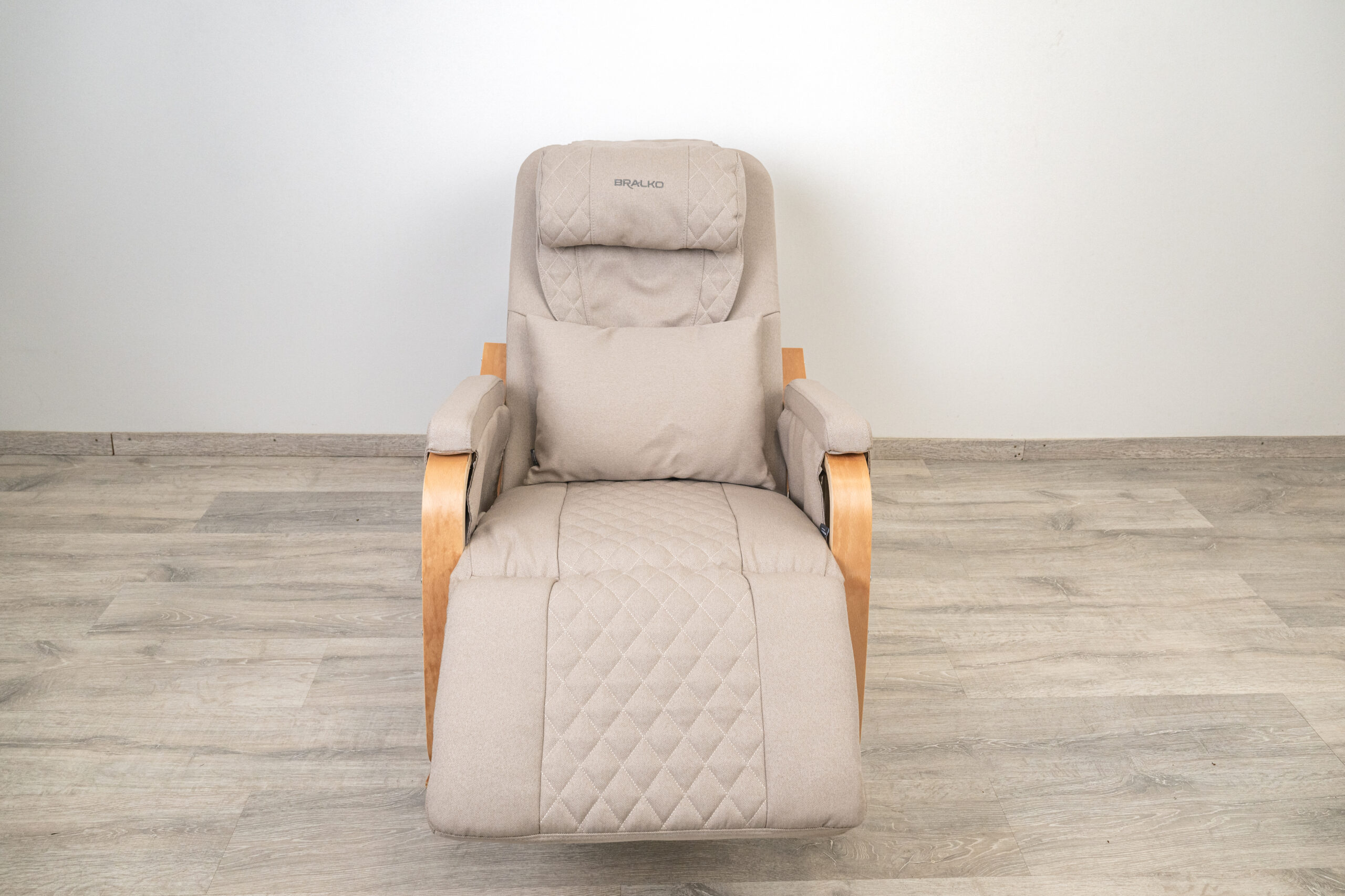 Počivalnik, gugalnik in mini masažni stol MINI ELITE II ( model 2025) - slika 46