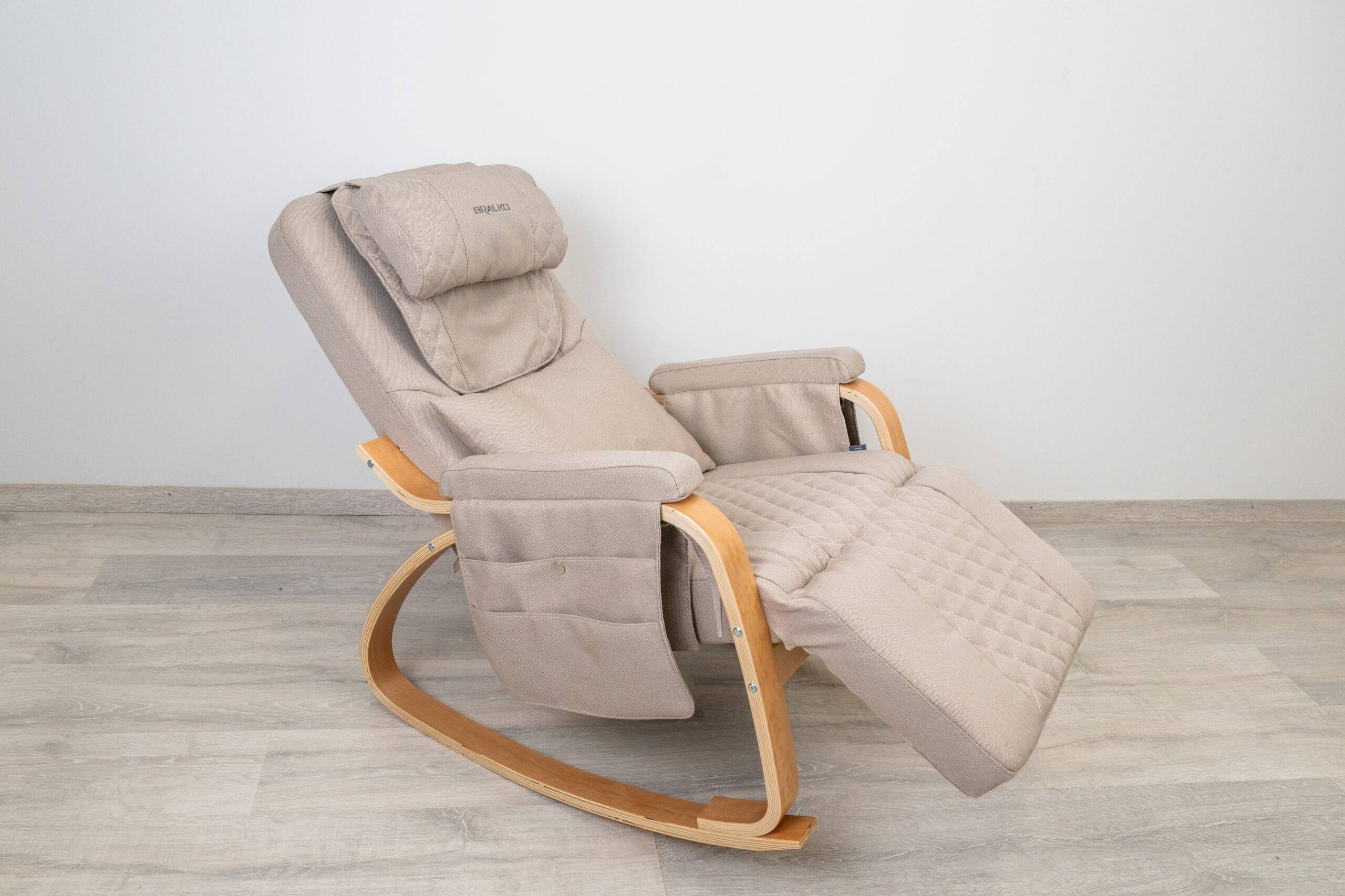 Počivalnik, gugalnik in mini masažni stol MINI ELITE II ( model 2025) - slika 50